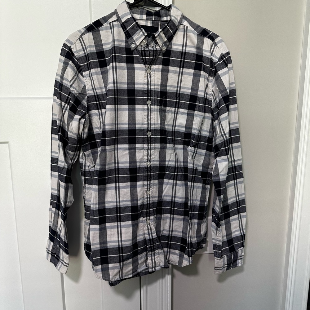 American Eagle patterned Oxford button down, Size M